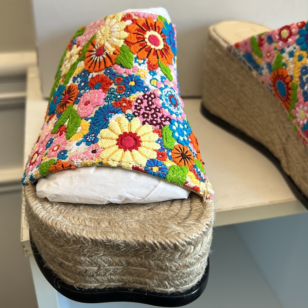 Authentic New Loewe Petal Espadrille Size 38/US 8 - Picture 4 of 16